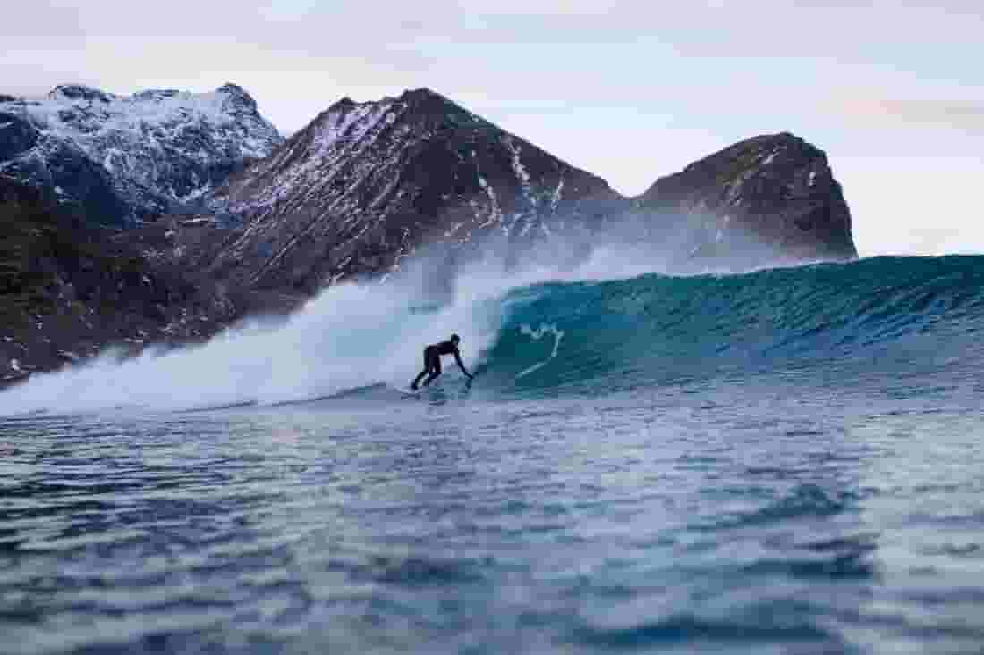 surf in Lofoten