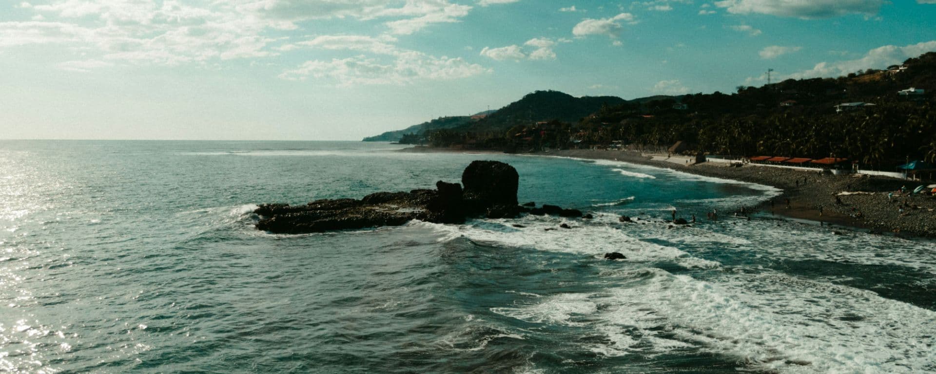 El Tunco (El Salvador) - Card Background Image