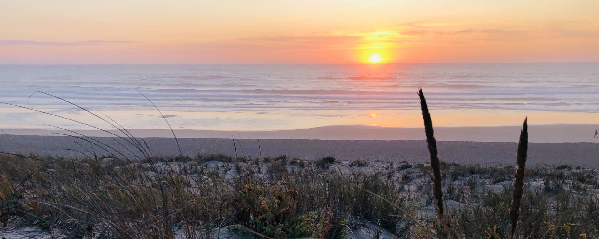 Lacanau (France) - Card Background Image