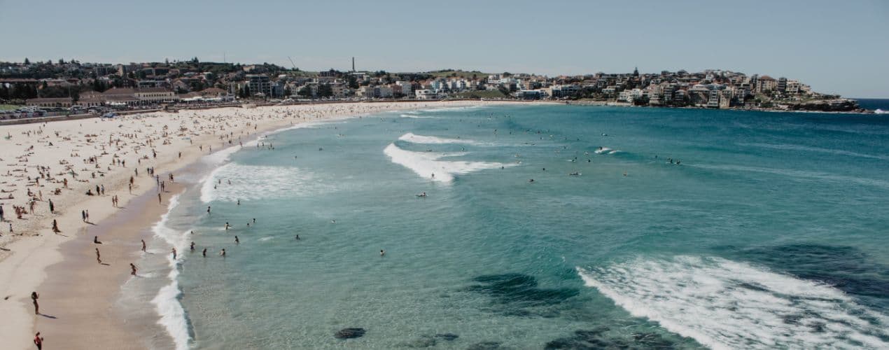 Bondi Beach, Sydney (Australia) - Card Background Image