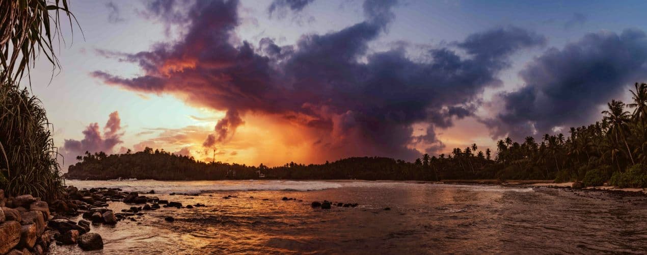 Hiriketiya (Sri Lanka) - Card Background Image